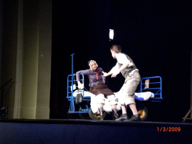 1.3.2010 divadlo v SU (26).JPG
